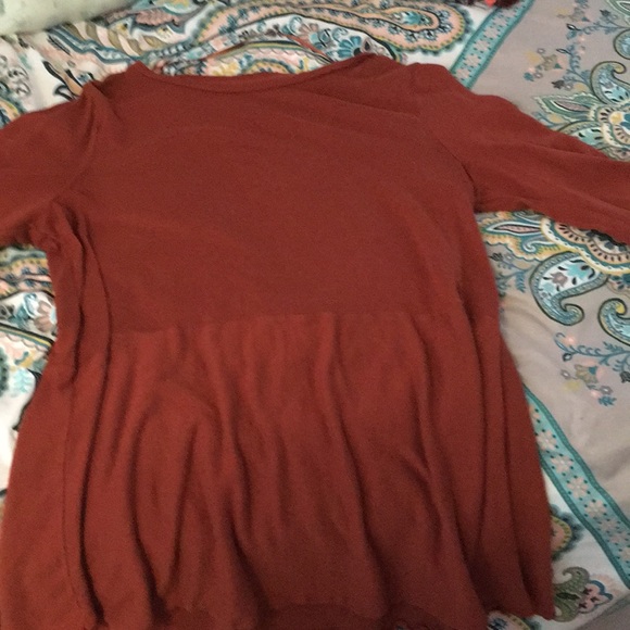 Rust colored sweater - Picture 2 of 4